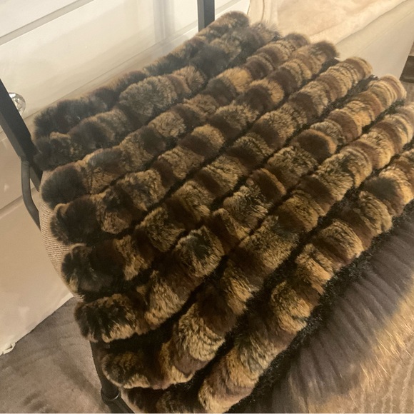 Fur cape. Rabbit from the Kelli Kouri designer from Texas. Sought after. - Picture 2 of 5